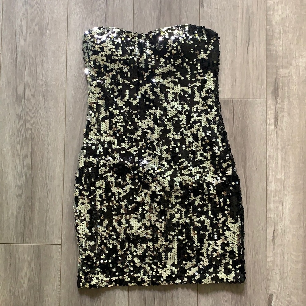 NWT Sequin party dress